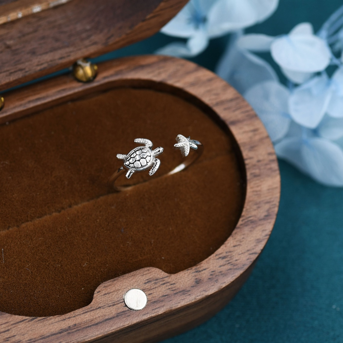 Sea Turtle & Starfish Marine-Themed Ring